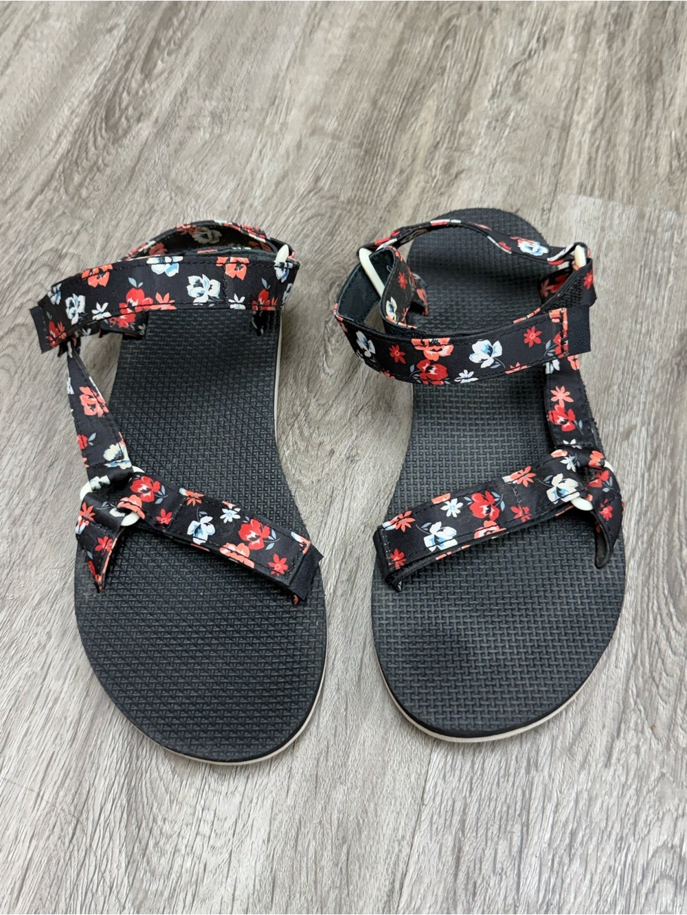 Floral Strappy Women’s Tevas Sport Sandals - Black/Red